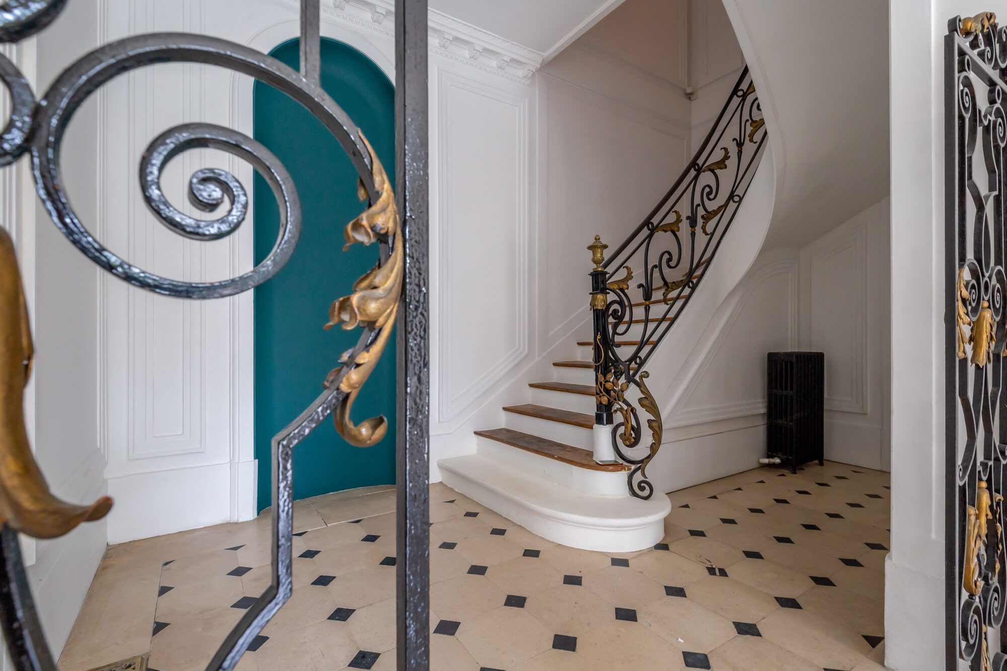 Escalier d’honneur en colimaçon